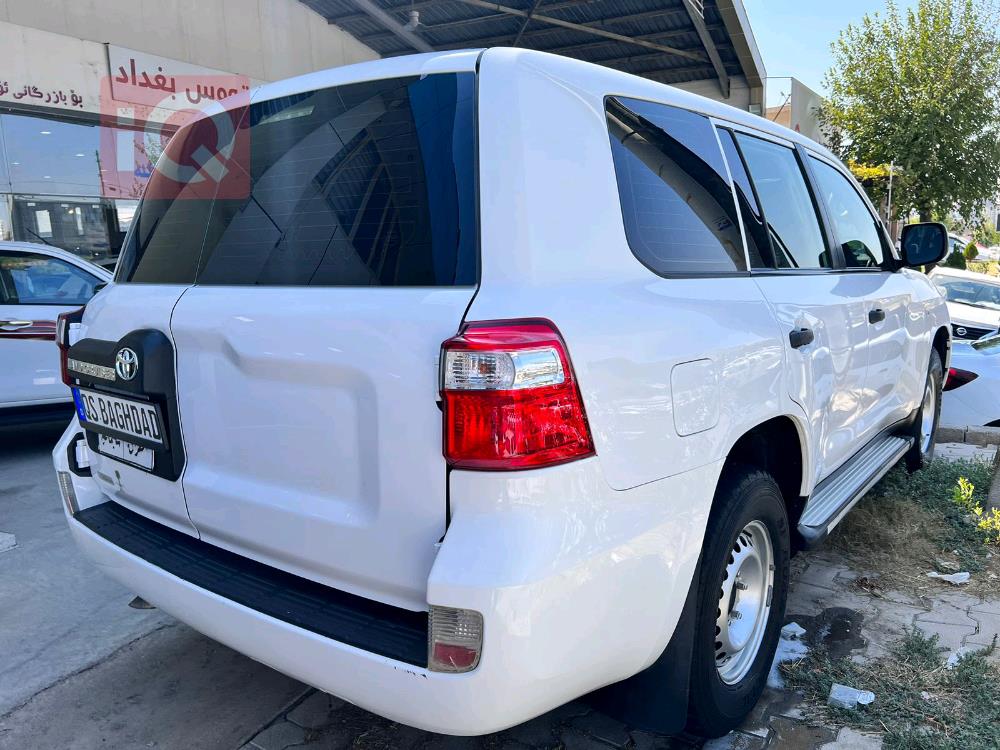 تويوتا لاندكروزر